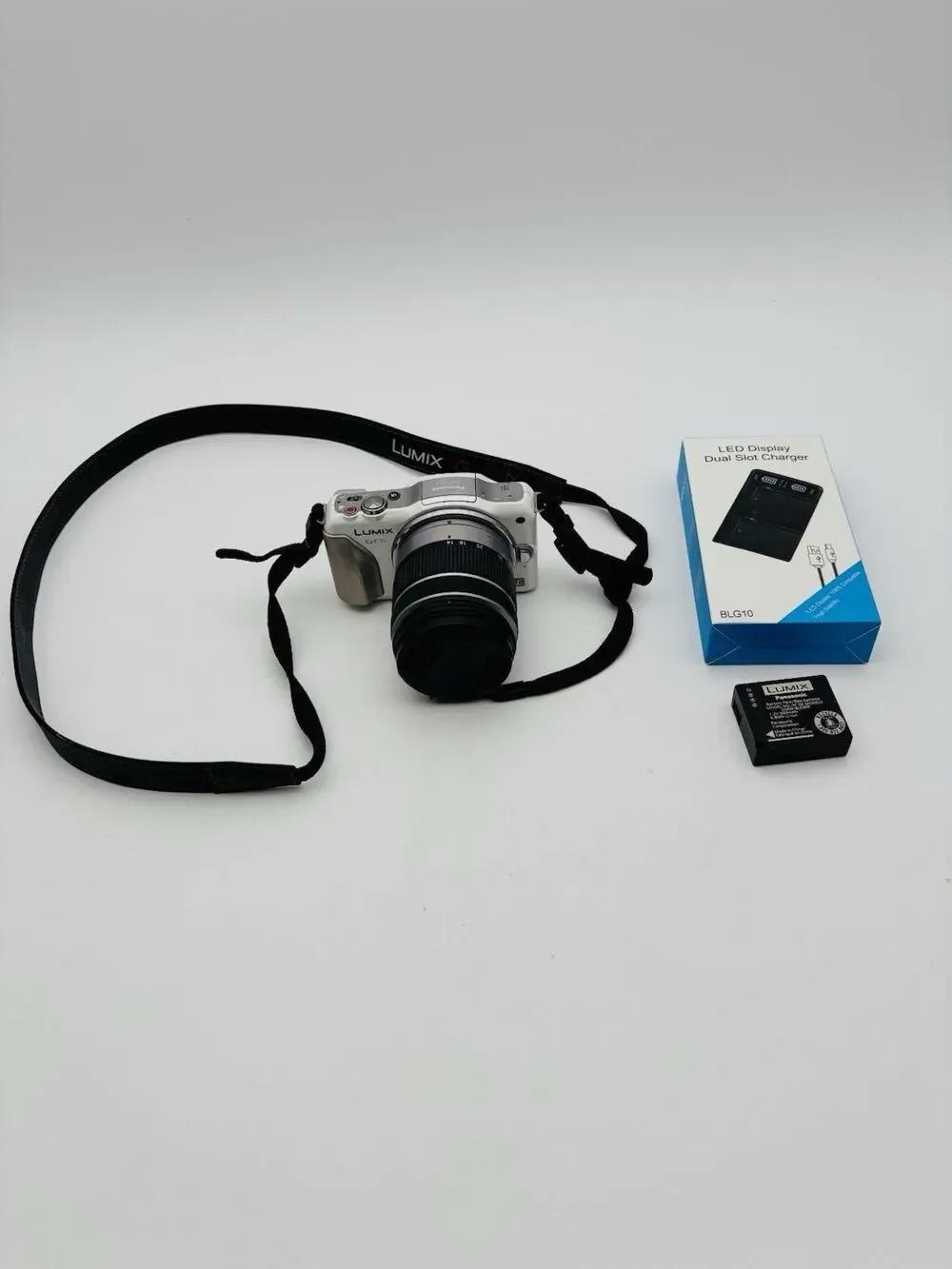 Panasonic LUMIX DMC GF5 Compact Camera with 14-42mm Lens Ex Cond Tested Works